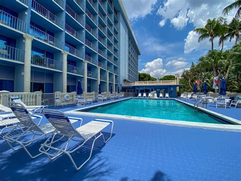 hotels close to miami florida stadium